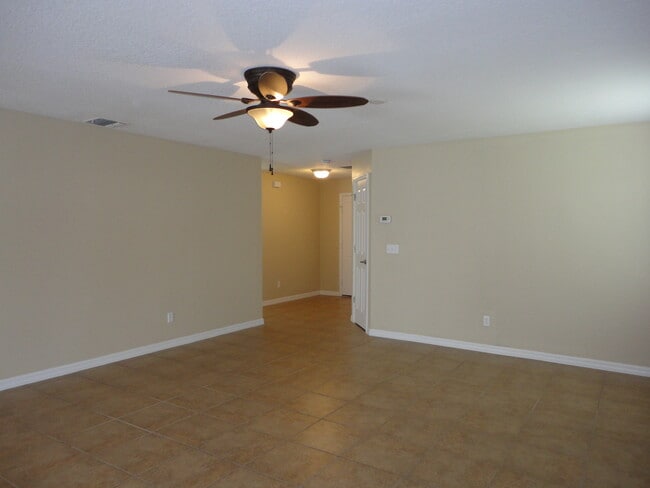 2705 Bullion Loop in Sanford, FL - Building Photo - Building Photo