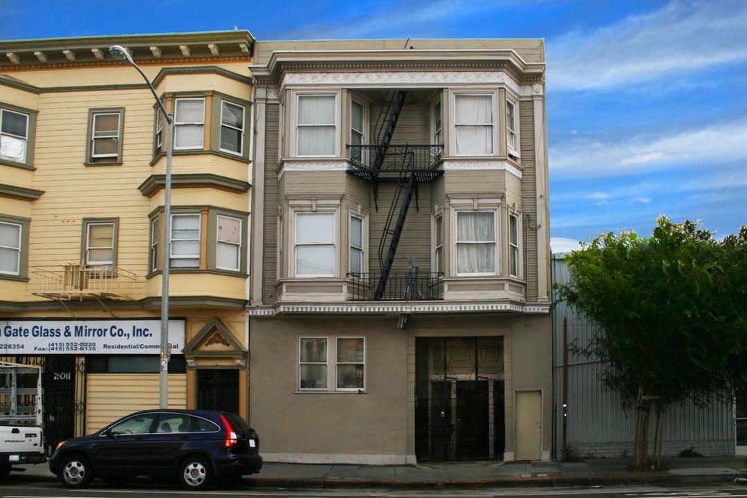 2023 Folsom in San Francisco, CA - Building Photo