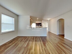 4616 Beaver Creek Ave in Denton, TX - Foto de edificio - Building Photo