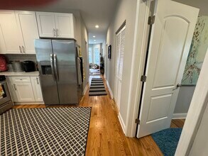 3130 N Kimball Ave, Unit 1 in Chicago, IL - Building Photo - Building Photo