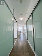 426 University Ave in Toronto, ON - Building Photo - Building Photo