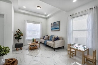 427 NW 13th Ave in Boynton Beach, FL - Building Photo - Building Photo