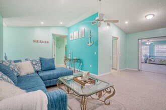 285 Mark Twain Ln in Rotonda West, FL - Building Photo - Building Photo