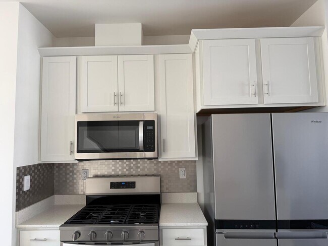 2167 Yellowstone Blvd in Mundelein, IL - Building Photo - Building Photo