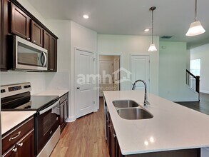 22473 Bellini Cir in Land O Lakes, FL - Building Photo - Building Photo