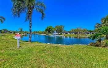 3820 Blue Stone Way, Unit Sarasota in Sarasota, FL - Building Photo - Building Photo