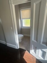 22 Central St, Unit A in Woburn, MA - Foto de edificio - Building Photo