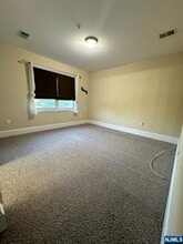 13-23 River Dr in Fair Lawn, NJ - Building Photo - Building Photo