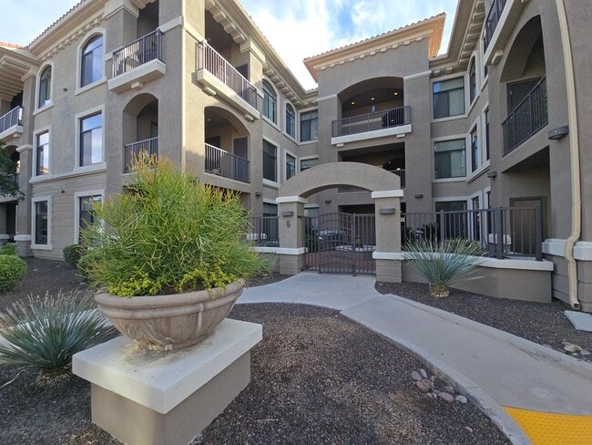 11640 N Tatum Blvd, Unit Aderra #1025 in Phoenix, AZ - Building Photo - Building Photo