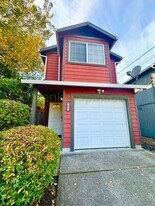 7023 NE 6th Ave in Portland, OR - Building Photo