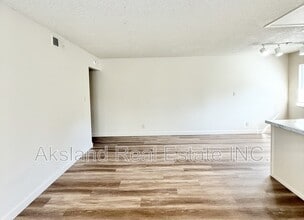 2120 Chrysler Dr in Modesto, CA - Building Photo - Building Photo