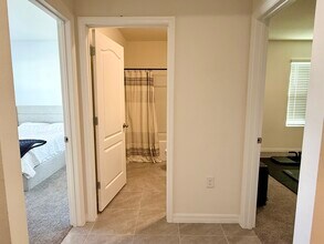 13 Melogold Dr in Ormond Beach, FL - Foto de edificio - Building Photo