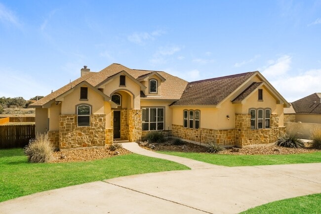 1309 Paladin Trail in Spring Branch, TX - Building Photo - Building Photo