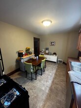 1937 Spohn Ave, Unit 1 in Madison, WI - Building Photo - Building Photo