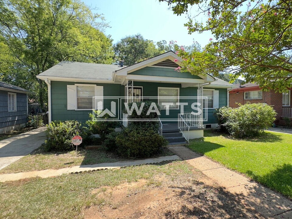 641 Center Way SW in Birmingham, AL - Building Photo