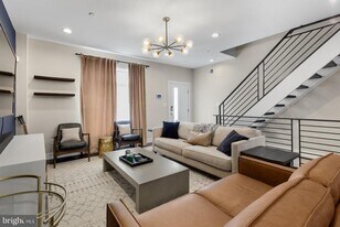 2707 W Stiles St in Philadelphia, PA - Building Photo