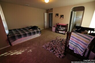 618 Holliman Pkwy in San Antonio, TX - Building Photo - Building Photo