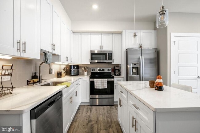 property at 2209 N Broad St