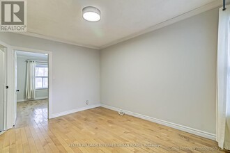 21 Jones Ave in Toronto, ON - Building Photo - Building Photo
