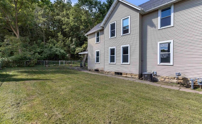 property at 400 Kaufmann Ave