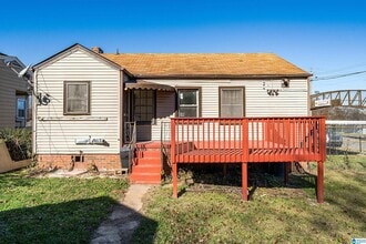 621 Valley Rd in Fairfield, AL - Building Photo - Building Photo