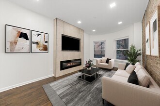 4734 S St Lawrence Ave in Chicago, IL - Building Photo - Building Photo