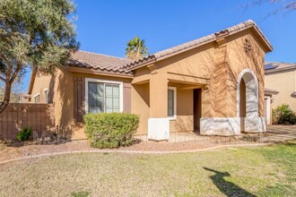 18462 E Swan Dr in Queen Creek, AZ - Foto de edificio - Building Photo