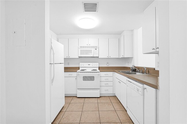 property at 1250 S Miami Ave