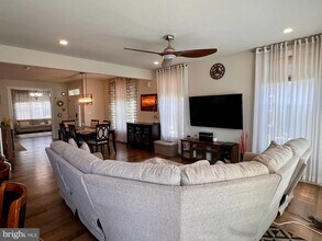 130 Ginkgo Ln in Chester Springs, PA - Building Photo - Building Photo
