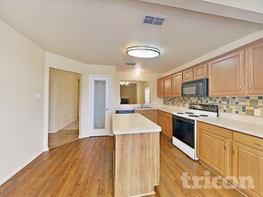 532 Caravan Dr in Fort Worth, TX - Building Photo - Building Photo