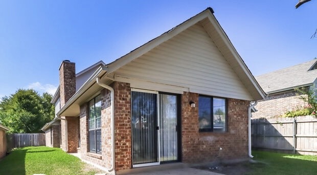 10630 Tall Oak Dr in Fort Worth, TX - Building Photo - Building Photo