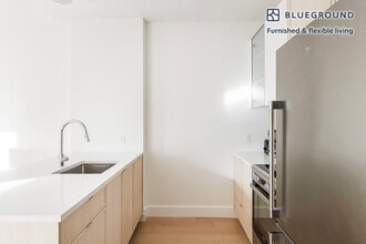 218 Front St in Brooklyn, NY - Foto de edificio - Building Photo