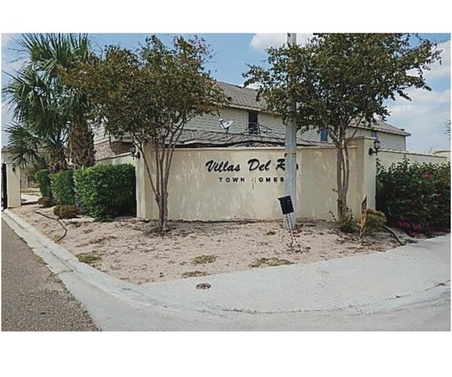 1027 Yellow Hammer Street in Rio Grande City, TX - Building Photo - Building Photo