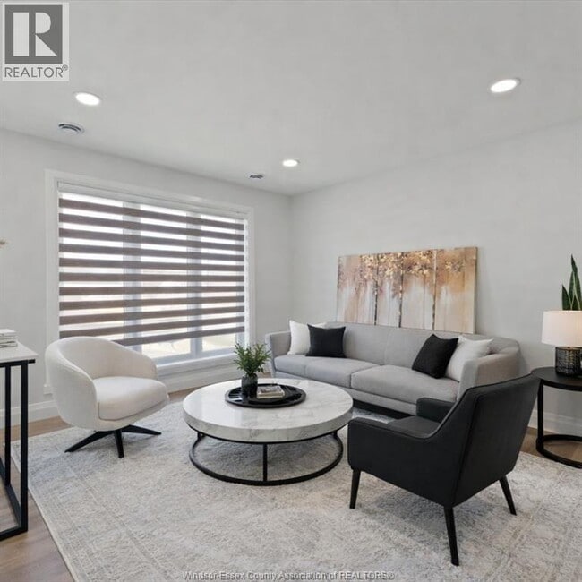 1820 Meighen Rd in Windsor, ON - Building Photo - Building Photo