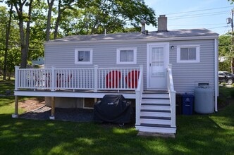 2 Saratoga Ct in Rockport, MA - Building Photo - Building Photo