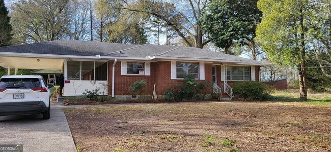 property at 2835 Lake Harbin Rd