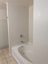 2818 Meadow Bluff Dr in Wylie, TX - Building Photo - Building Photo