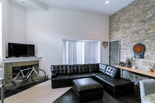 1359 N Noble St, Unit 1 in Chicago, IL - Building Photo
