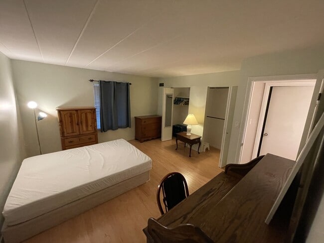 5 Bayard Rd, Unit 100 in Pittsburgh, PA - Foto de edificio - Building Photo