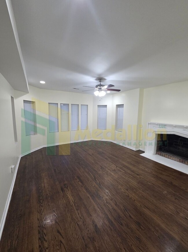 9318 S Loomis St in Chicago, IL - Building Photo - Building Photo