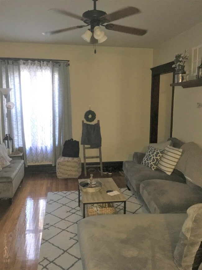 1959 W Farragut Ave in Chicago, IL - Building Photo - Building Photo