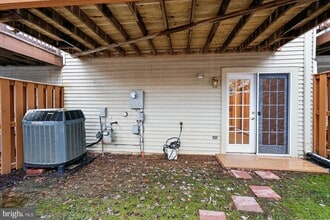 45590 Whitcomb Square in Sterling, VA - Building Photo - Building Photo