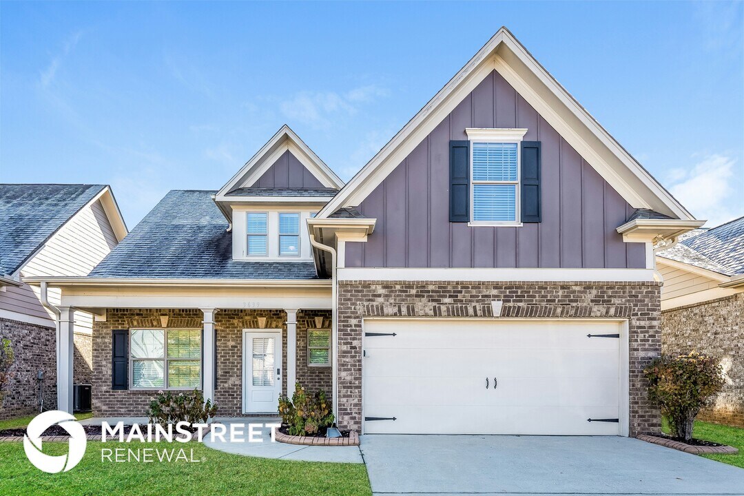 3639 Grand Central Ave in Fultondale, AL - Building Photo