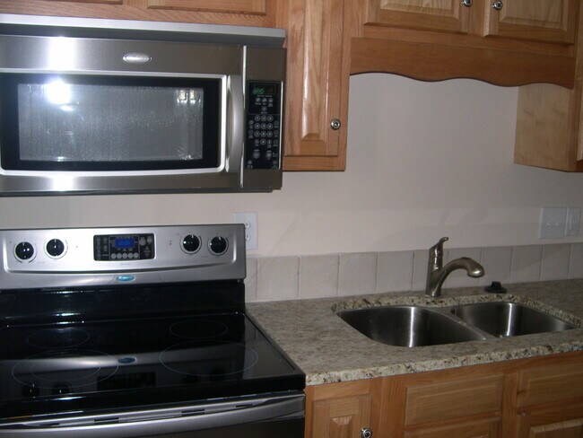 615 N Spring St in Winston-Salem, NC - Building Photo - Building Photo