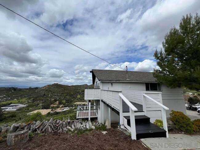 property at 1531 Avohill Dr