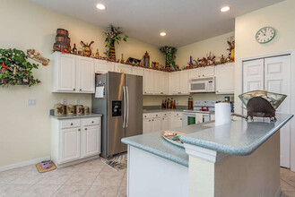 1308 Barnstable Ct in Naples, FL - Foto de edificio - Building Photo