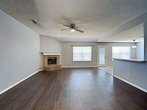 8025 Jolie Dr in Fort Worth, TX - Building Photo - Building Photo