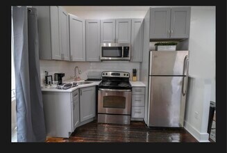 1128 S 47th St, Unit 1 in Philadelphia, PA - Building Photo - Building Photo