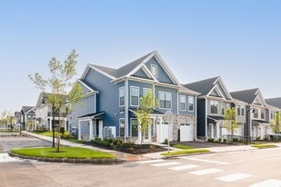 The Hillmont in Hillsborough, NJ - Building Photo