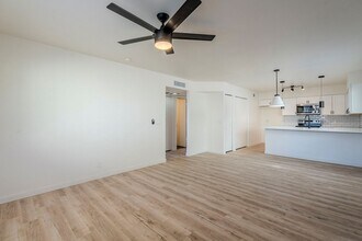 4720 E Belleview St in Phoenix, AZ - Building Photo - Building Photo